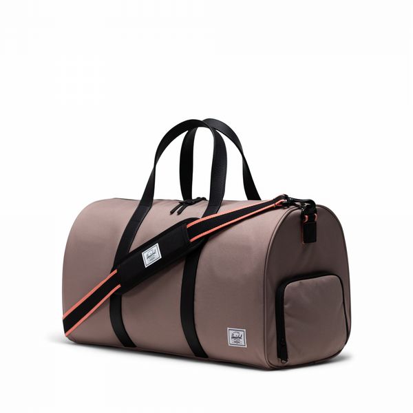 Herschel Novel™ Duffle Taupe