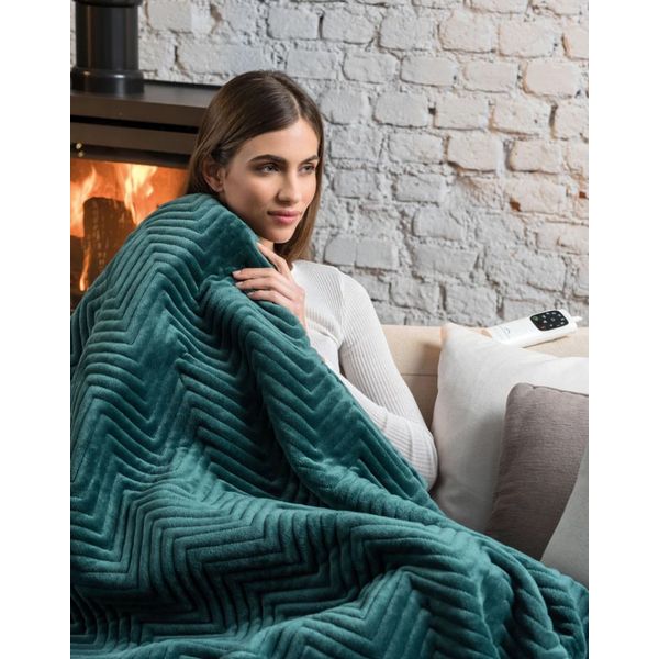 Dreamland Luxury Warming Throw Emerald Green