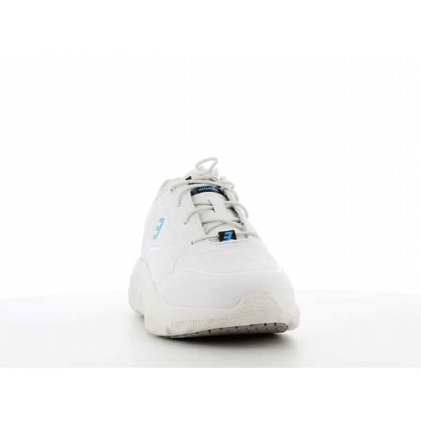 Champ UNISEX PROFESSIONAL NON-SLIP TRAINERS, White